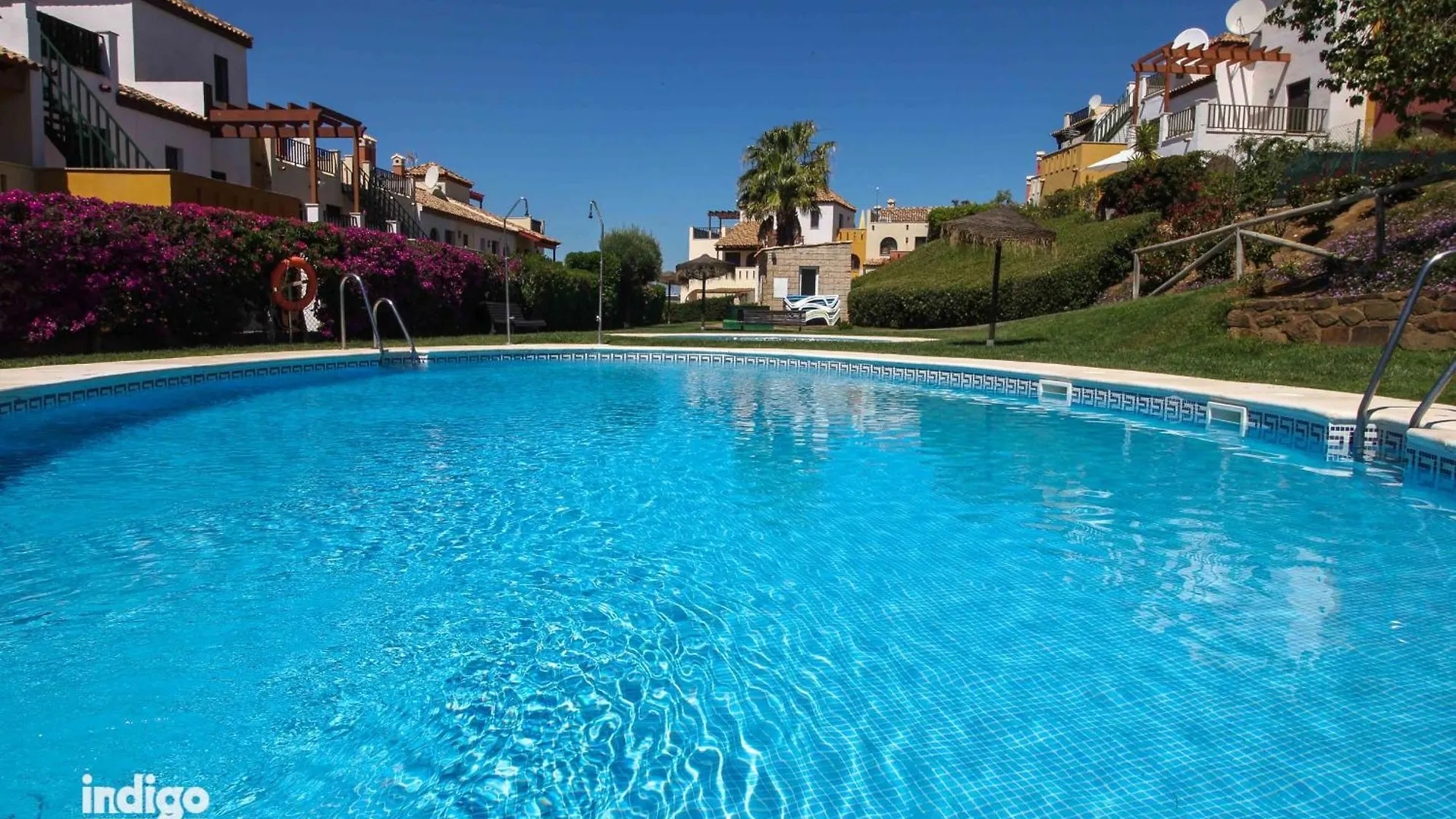 Bright 3 Bedroom Corner Townhouse Las Lomas Bau001 Аямонте