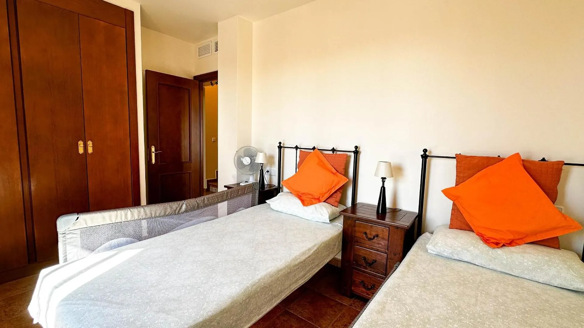 Bright 3 Bedroom Corner Townhouse Las Lomas Bau001 Ayamonte Holiday home