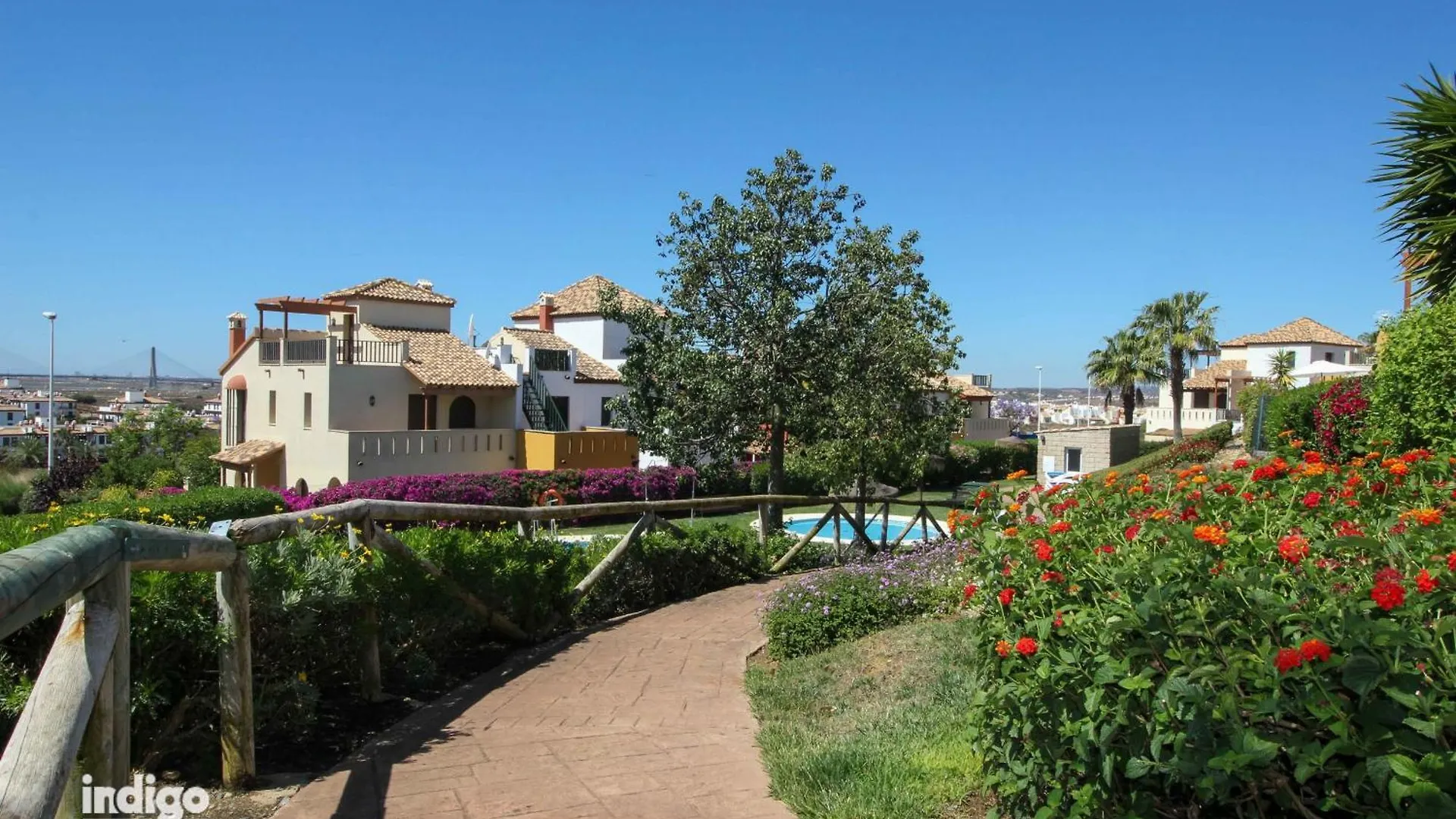 Holiday home Bright 3 Bedroom Corner Townhouse Las Lomas Bau001 Ayamonte