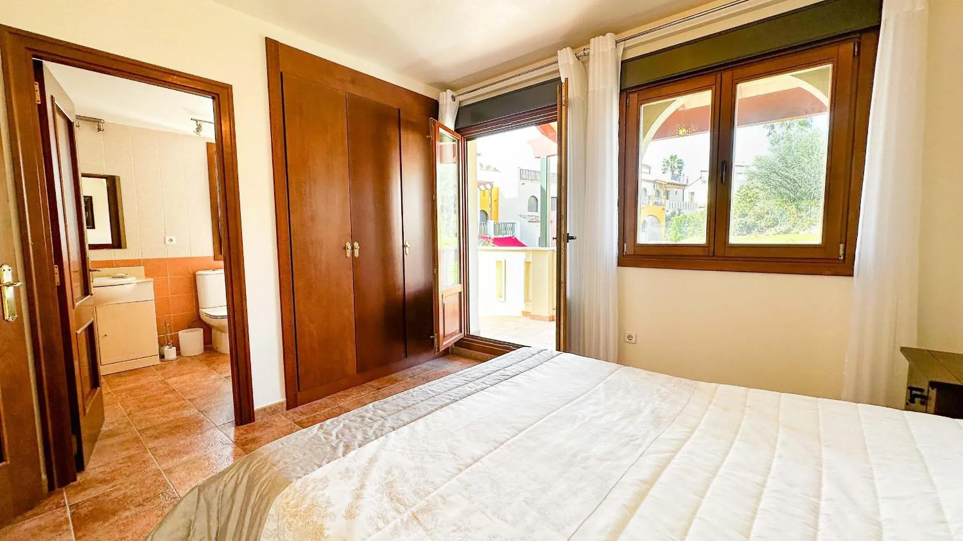 Holiday home Bright 3 Bedroom Corner Townhouse Las Lomas Bau001 Ayamonte Spain